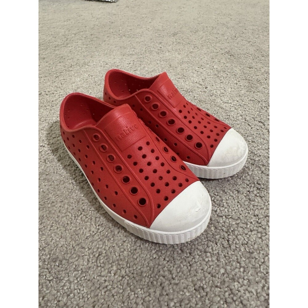 Native Jefferson Red Slip On Shoes Kids 9C C9